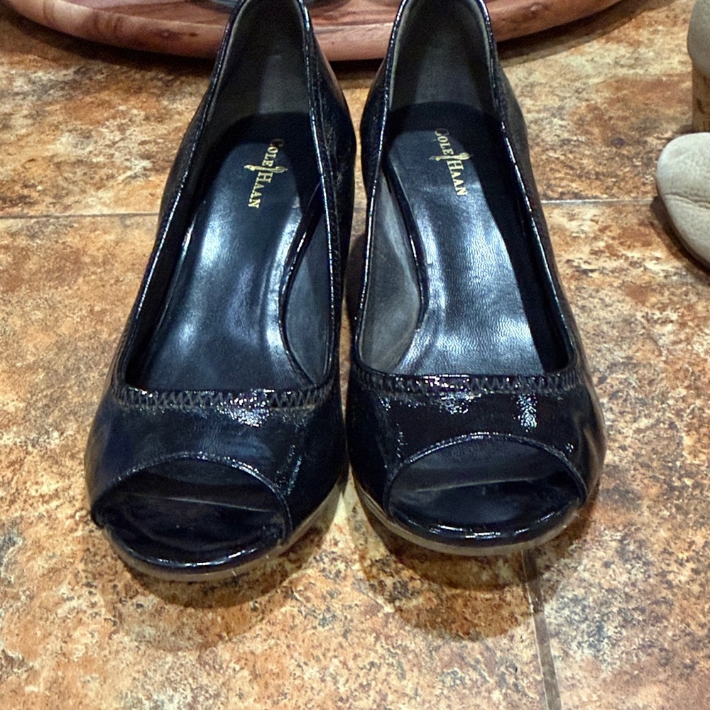 Cole Haan Women's Black and Tan Peep Toe Shoes lo - Picture 11 of 13